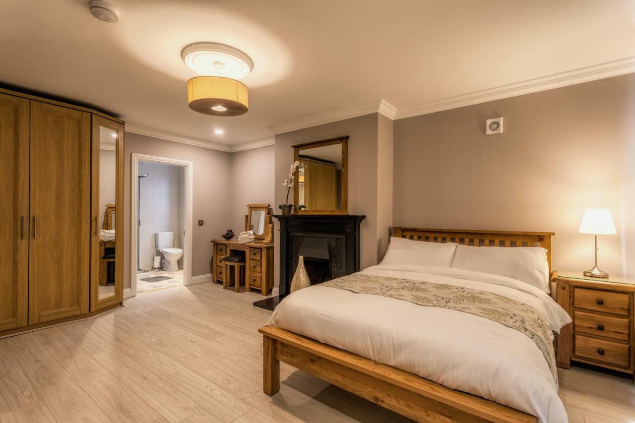 Tintawn House Hotel Sandyford Kültér fotó