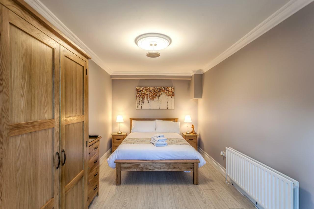 Tintawn House Hotel Sandyford Kültér fotó